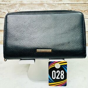 Rebecca Minkoff Zip Around Wallet Black Pebbled Leather Gold Hardware Read Desc